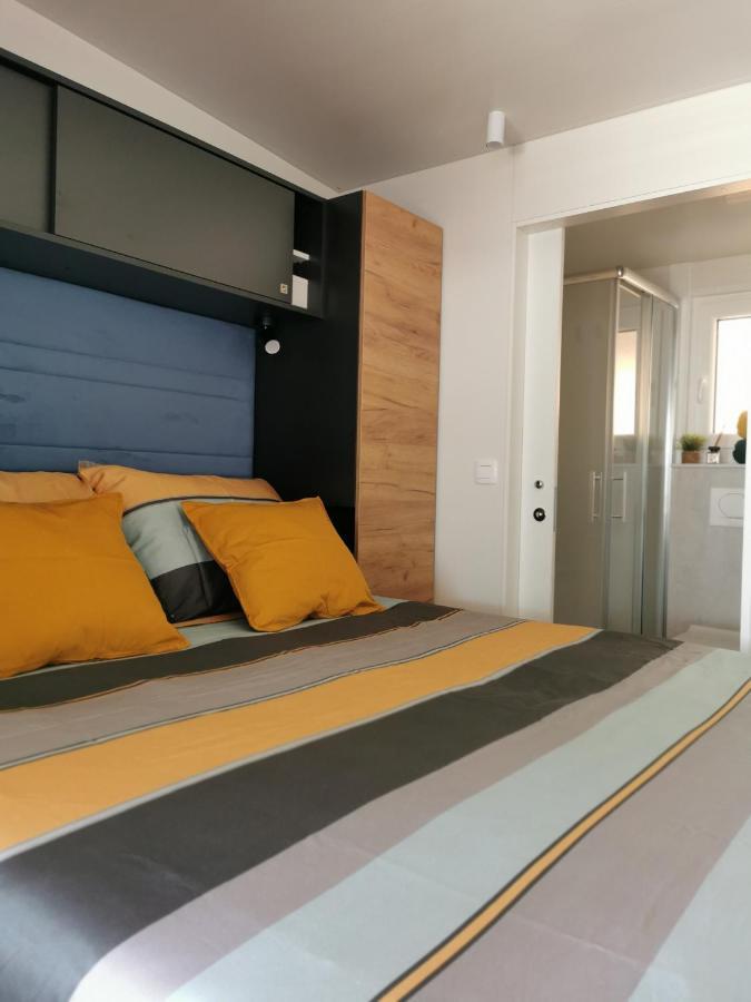 Mobile Home Aurora เซลเซ ภายนอก รูปภาพ